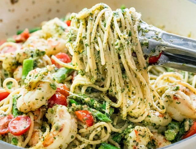 30-Minute Pesto Shrimp Asparagus Pasta 30-Minute Pesto Shrimp Asparagus Pasta
