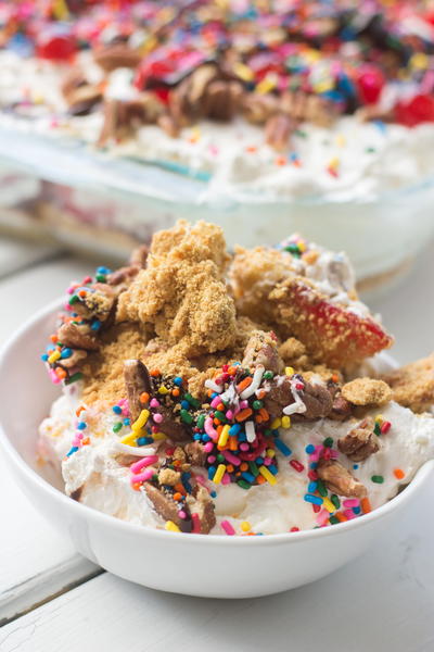 No-Bake Banana Split Dessert No-Bake Banana Split Dessert