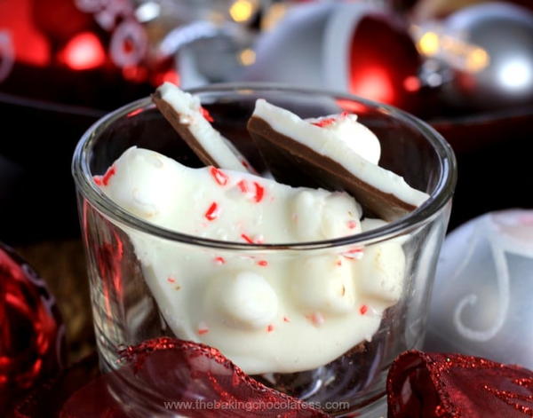 Ooh-la-la Chocolate Peppermint Marshmallow Bark