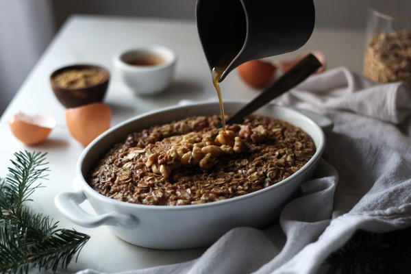Comforting Oven-Baked Gingerbread Oatmeal