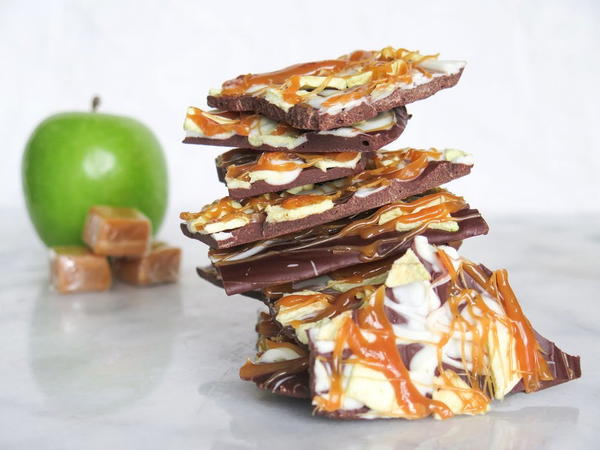 4-Ingredient Caramel Apple Bark 4-Ingredient Caramel Apple Bark