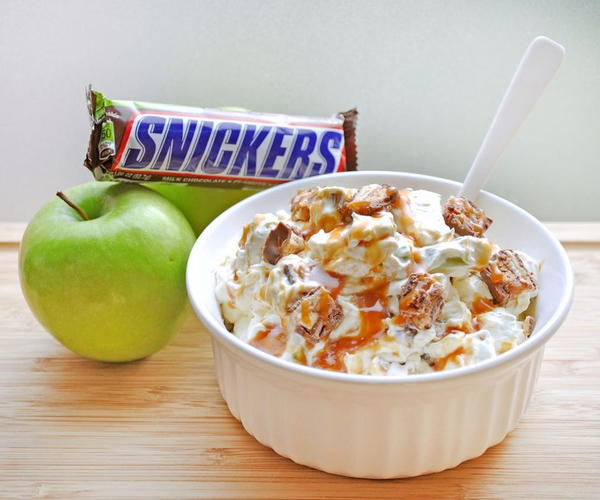 5-Ingredient Snicker Salad Recipe 5-Ingredient Snicker Salad Recipe
