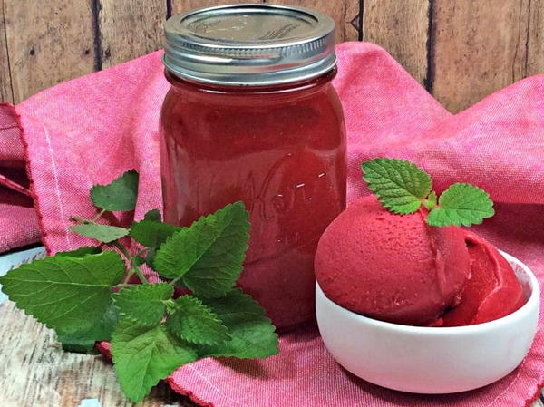 Raspberry Gelato Moonshine Raspberry Gelato Moonshine