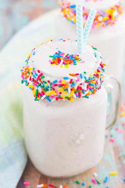 Funfetti Cake Batter Milkshake Funfetti Cake Batter Milkshake