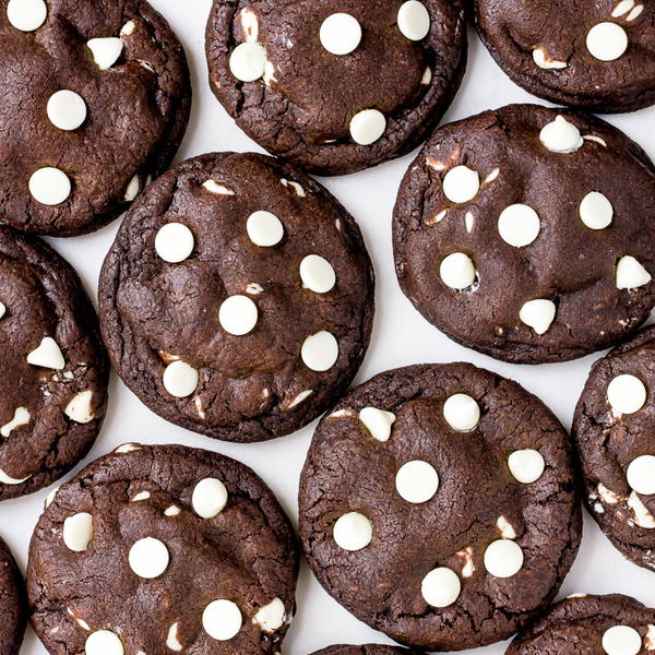 Dark Chocolate with White Chocolate Chip Cookies Dark Chocolate + White Chocolate Chip Cookies