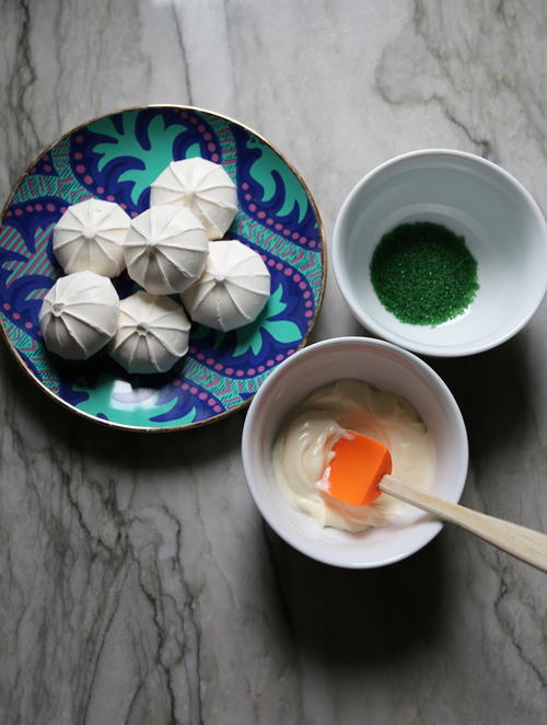 St Patricks Meringues (St. Patrick's) Meringues