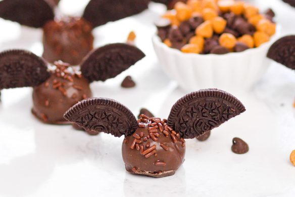 Halloween Oreo Bat Truffles Halloween Oreo Bat Truffles
