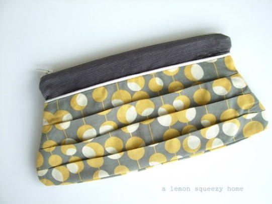 Pleated Pouch Pleated Pouch