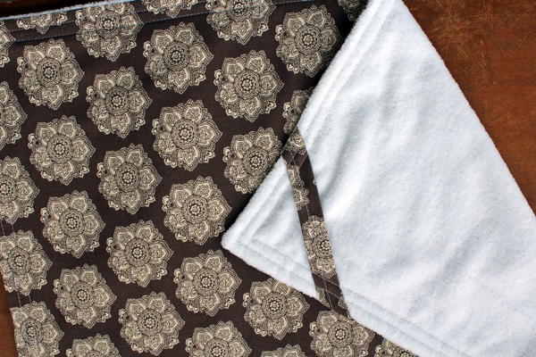 Tabbed DIY Hanging Dish Towel Tabbed DIY Hanging Dish Towel