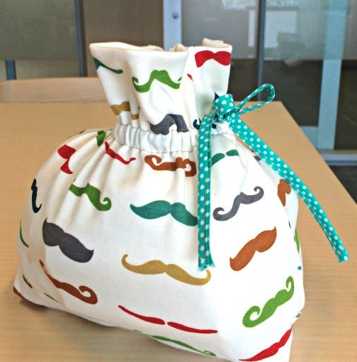 5 Minute DIY Toiletry Bag 5 Minute DIY Toiletry Bag