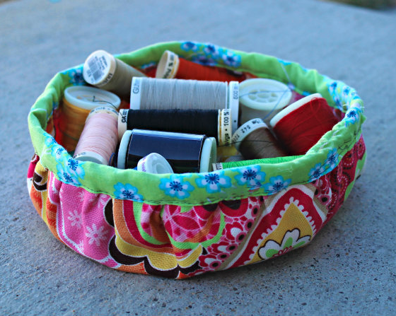 Circular Sewing Storage Bin DIY Circular Sewing Storage Bin DIY