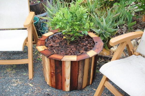 DIY Garden Planter from Rain Barrel DIY Garden Planter from Rain Barrel