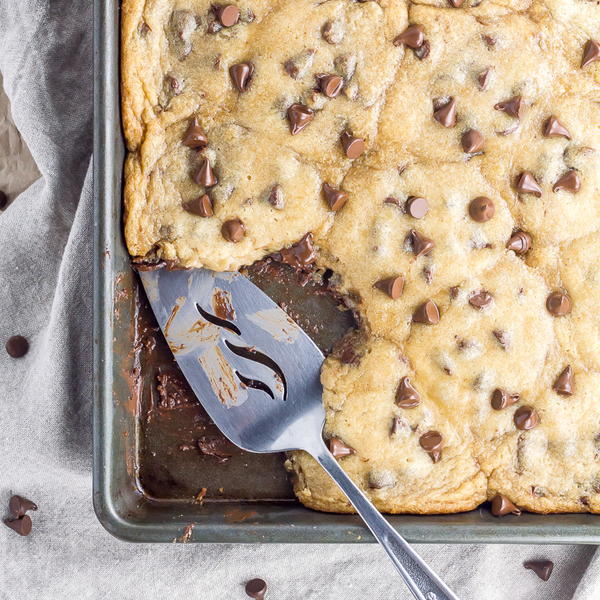 Warm Chocolate Chip Cookie Bar Warm Chocolate Chip Cookie Bar