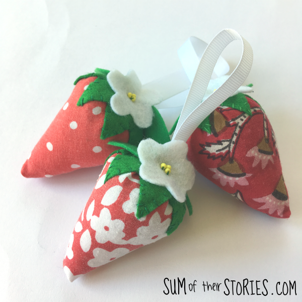 DIY Strawberry Wardrobe Freshener DIY Strawberry Wardrobe Freshener