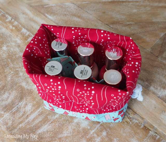 DIY Drawstring Gift Bag with Divider DIY Drawstring Gift Bag with Divider