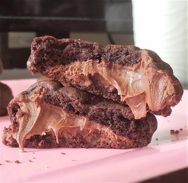 Double Chocolate Nutella Stuffed Cookies Double Chocolate Nutella Stuffed Cookies