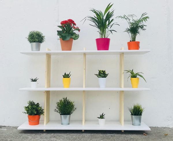 Modern DIY Floating Shelf Modern DIY Floating Shelf