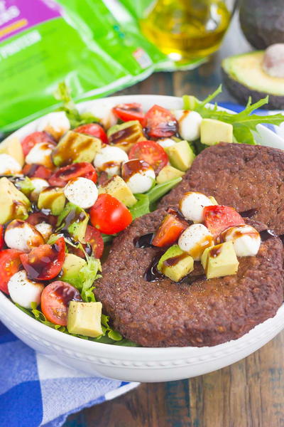 Avocado Caprese Burger Salad Avocado Caprese Burger Salad