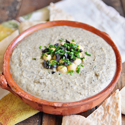 5 Minute Homemade Hummus with Black Spanish Olives