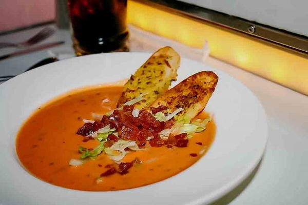 Copycat Disney World Sci-Fi Dine In Theater BLT Soup Copycat Disney World Sci-Fi Dine In Theater BLT Soup