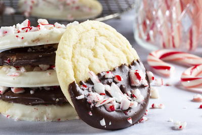 Frosty Peppermint Cookies