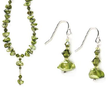 One Color Wonder Necklace and Earrings One Color Wonder Necklace and Earrings