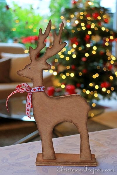 Wooden Winter Reindeer Decoration Wooden Winter Reindeer Decoration