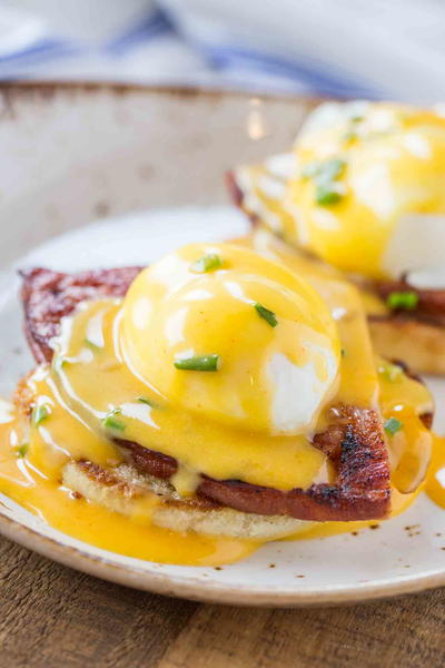 Eggs Benedict Eggs Benedict