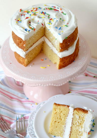 Tastes Like a Twinkie Layer Cake Tastes Like a Twinkie Layer Cake