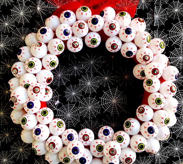 Creepy Eyeball Halloween Wreath Creepy Eyeball Halloween Wreath