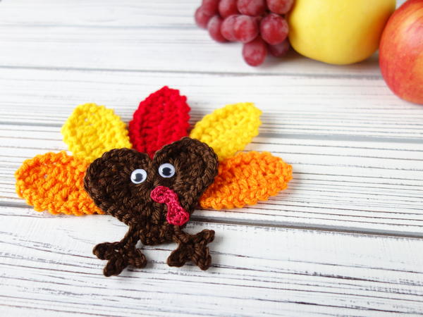 Crochet Heart-Shaped Turkey Crochet Heart-Shaped Turkey