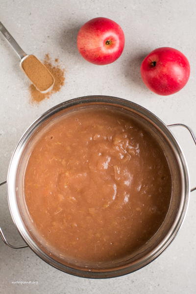 Homemade Unsweetened Applesauce Homemade Unsweetened Applesauce
