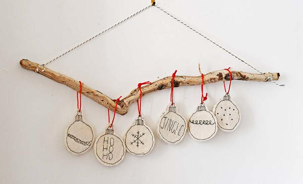 Gorgeous White Felt Christmas Baubles Gorgeous White Felt Christmas Baubles