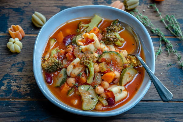 2-Way Vegan Minestrone Soup