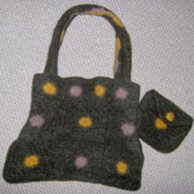 Polka Dot Felted Purse Polka Dot Felted Purse