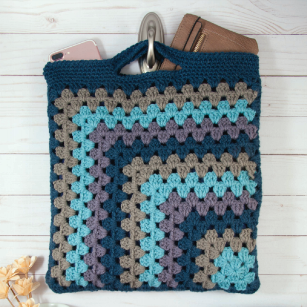 Crashing Waves Granny Tote Crochet Pattern