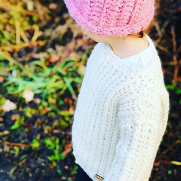 Oversized Chunky Knit-Like Sweater Oversized chunky knit-like sweater