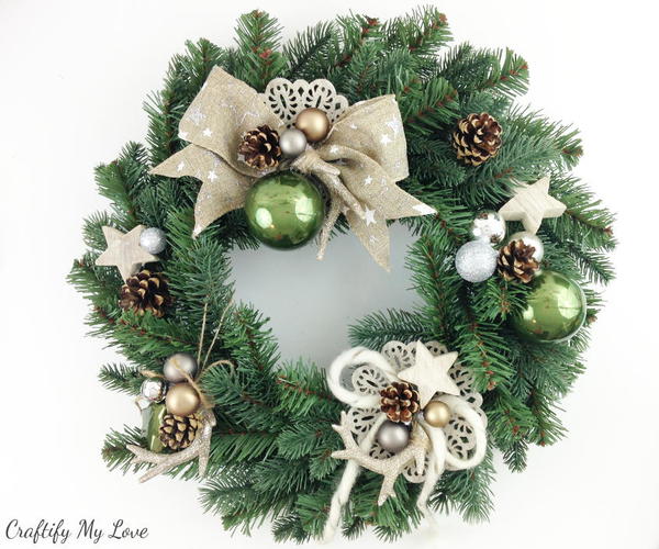 DIY Deer Winter Wreath DIY Deer Winter Wreath
