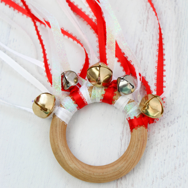 DIY Jingle Bell Hand Kite DIY Jingle Bell Hand Kite