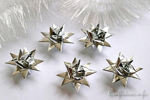 Festive German Paper Star Festive German Paper Star