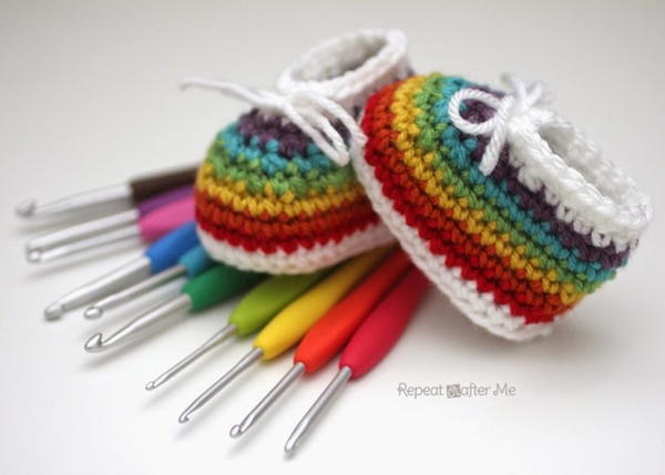 Rainbow Easy Crochet Baby Booties Rainbow Easy Crochet Baby Booties