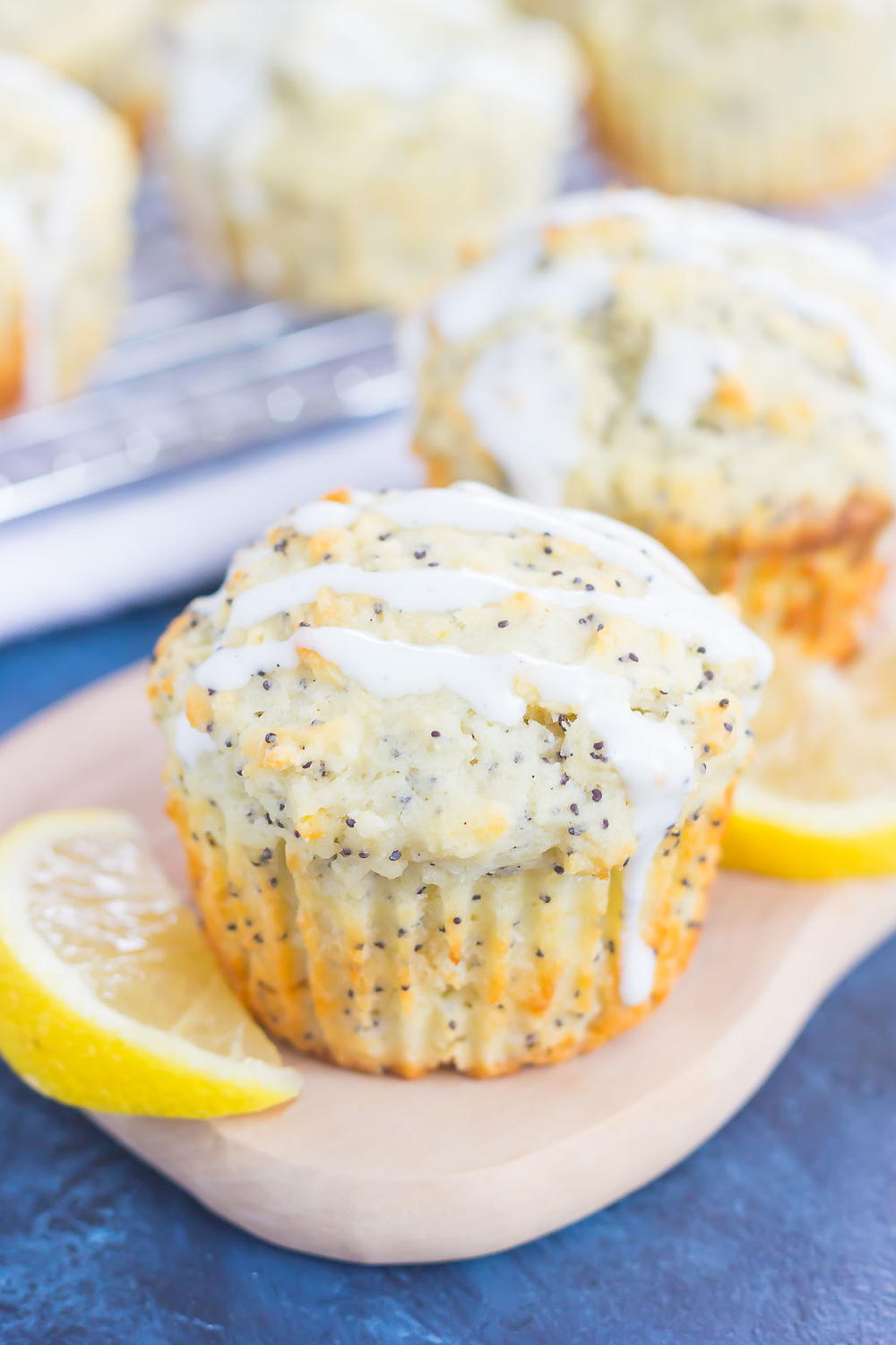 Lemon Poppy Seed Muffins | RecipeLion.com