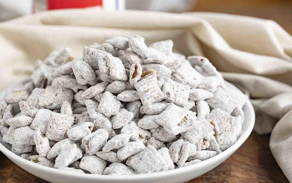 Puppy Chow Muddy Buddies Puppy Chow (Muddy Buddies)