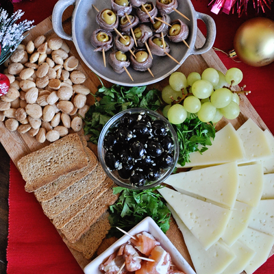 The Perfect Spanish Party Platter 
