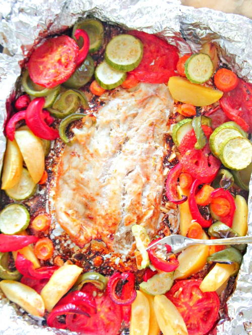 Baked Fish In Foil With Vegetables Baked Fish In Foil With Vegetables