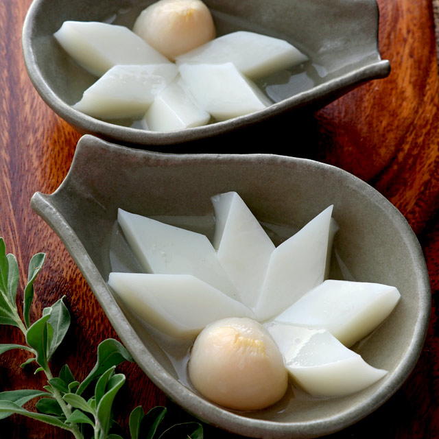 Almond Jelly With Lychees Almond Jelly With Lychees