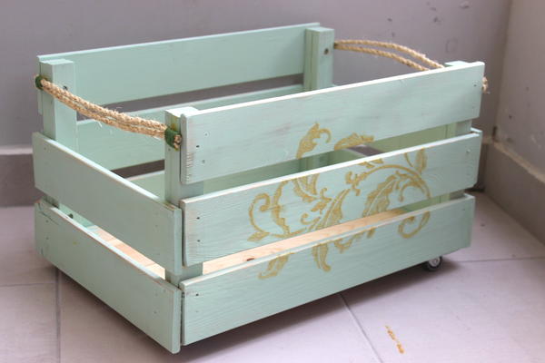 How to Upcycle Old Wooden Crate to a Fireplace Holder How to Upcycle Old Wooden Crate to a Fireplace Holder