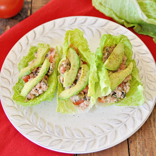 Lettuce Wraps with Spanish Tuna and Avocado Lettuce Wraps with Spanish Tuna and Avocado