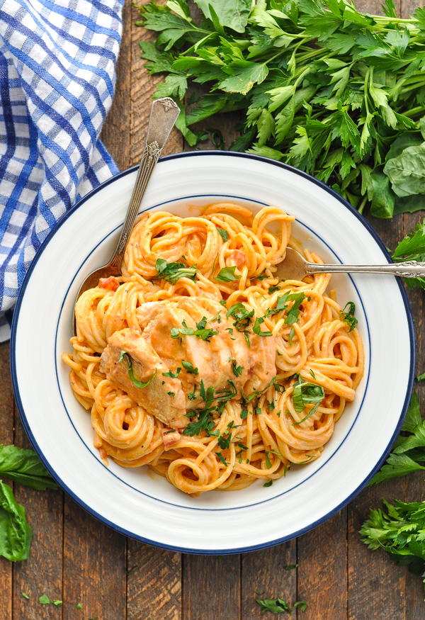 Slow Cooker Italian Chicken Spaghetti | RecipeLion.com