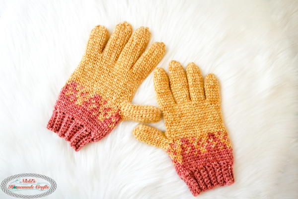 Knit-Like Gloves with Flying Hearts Knit-Like Gloves with Flying Hearts